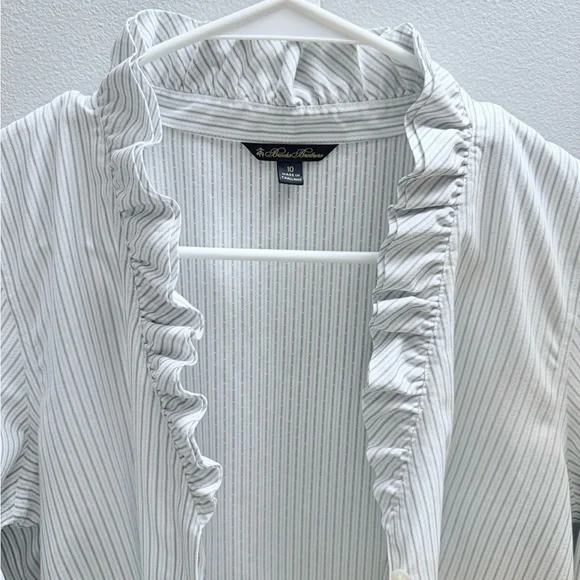 Brooks Brothers Women’s 10 Button Down Ivory & Blue Striped Ruffle Collar Blouse - Picture 3 of 9